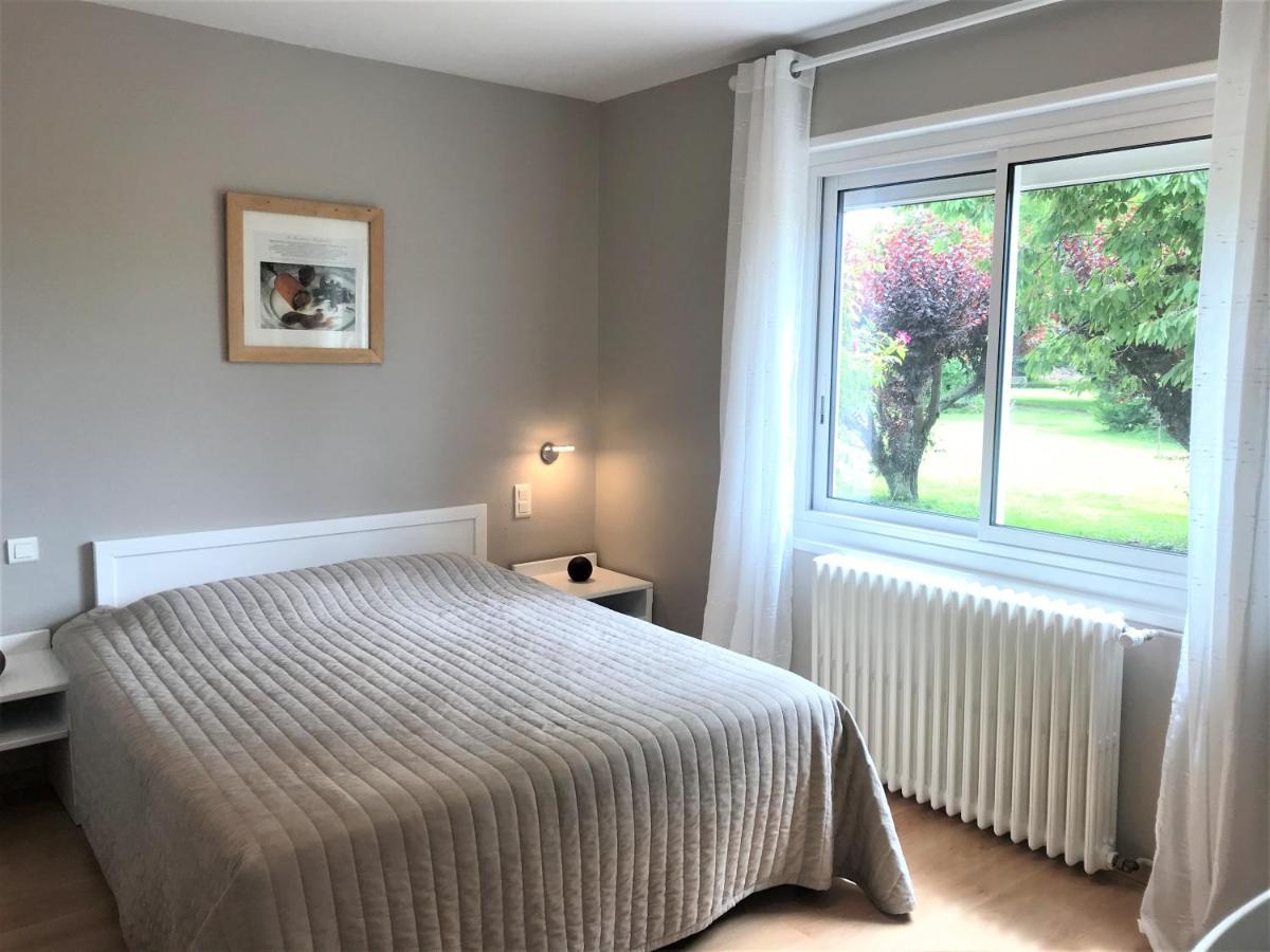 Le Clos Fleuri - Maison Vigier Maringues エクステリア 写真